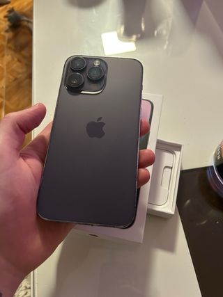 iPhone 14 Pro Max Morado