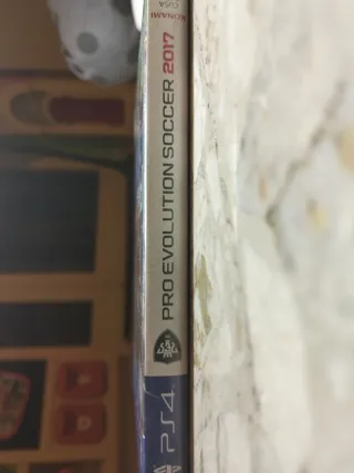 PES 2017 Pro Evolution Soccer PS4