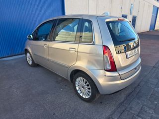 Lancia Musa 2011