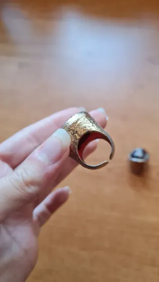 Anello regolabile pietra arancione oro
