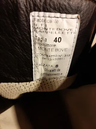 Anfibi militari nuovi