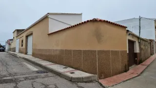 Se alquila nave industrial