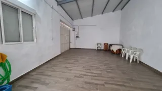 Se alquila nave industrial