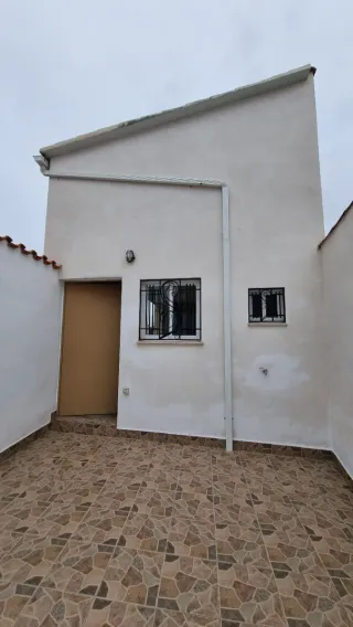 Se alquila nave industrial