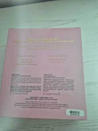 Set Victoria's Secret Velvet Petals