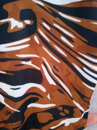 BAÑADOR T4XL ESTAMPADO CEBRA MARRON BLANCO Y NEGRO