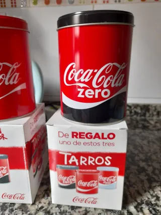 Bottiglie metalliche Coca-Cola