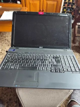 Portátil Acer Aspire 5737Z Windows 7