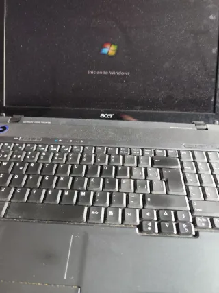 Portátil Acer Aspire 5737Z Windows 7