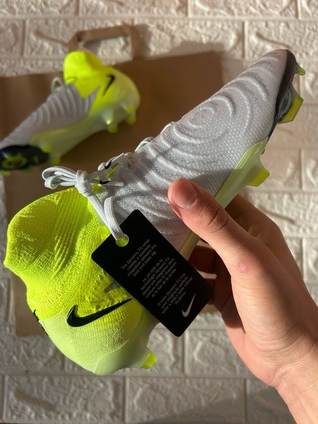 Botas de fútbol Nike Phantom Luna 2 Elite FG