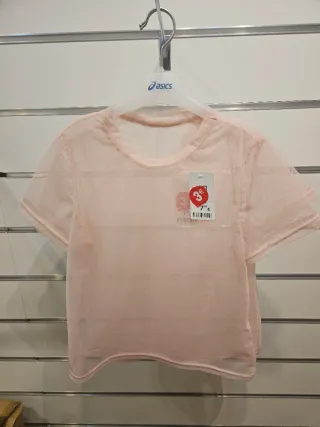 Pack más de 1200 piezas de ropa y complementos