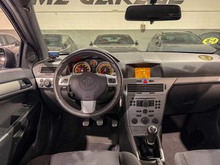 Opel Astra GTC 1.8 16v Cosmo