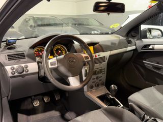 Opel Astra GTC 1.8 16v Cosmo