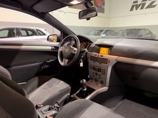 Opel Astra GTC 1.8 16v Cosmo