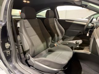 Opel Astra GTC 1.8 16v Cosmo