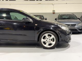 Opel Astra GTC 1.8 16v Cosmo