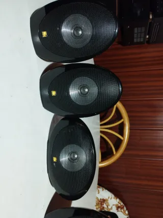 Altavoces KEF HTC 1001.2