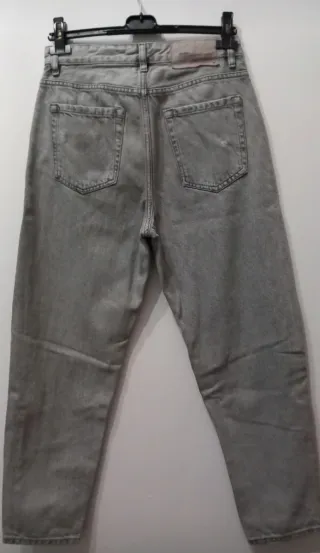 Jeans Bershka uomo grigi strappati