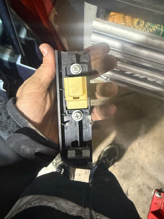 Botones Elevalunas Nissan Patrol