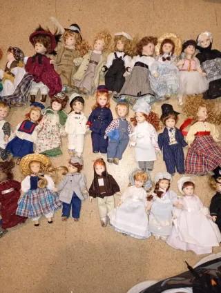 Bambole in porcellana vintage