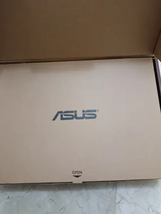 Portátil Asus R510V plata y gris