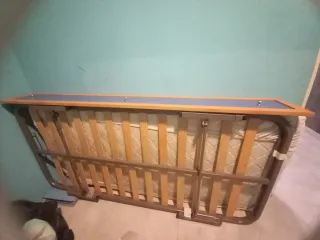 Cama plegable y colchón 80cm