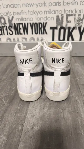 Zapatillas Nike court vintage  Talla 42