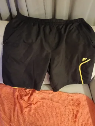 Pantalón corto Adidas Talla L