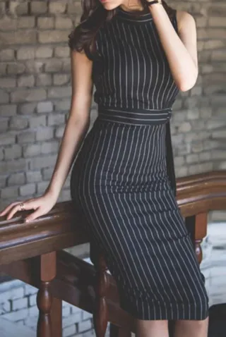 Vestido de rayas sin mangas