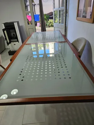 Tavolo allungabile in vetro e legno