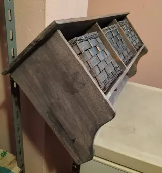 Appendiabiti con 3 cesti in vimini