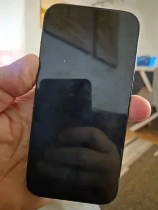 iPhone 15 per parti è l'americano