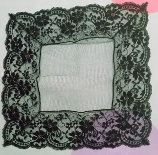 Pañuelos de encaje Chantilly antiguos