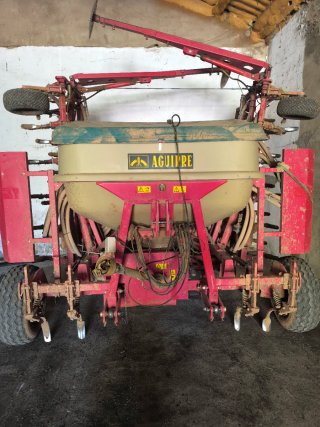 Sembradora Aguirre RS 6000