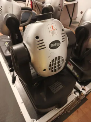 4 cabezas móviles American Dj Spot 250