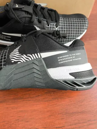 Nike Metcon 8 Talla 36 Negro/Blanco