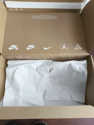 Nike Metcon 8 Talla 36 Negro/Blanco