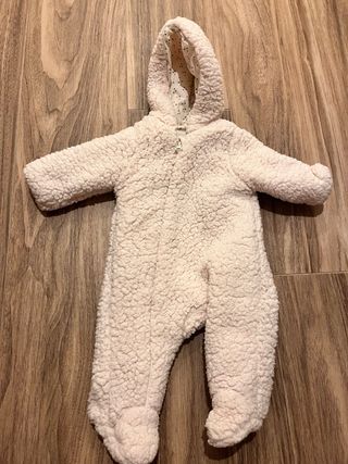 Buzo polar con capucha para bebé de ZARA