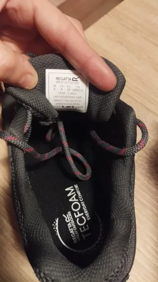 Zapatillas montaña NUEVAS Regatta talla9