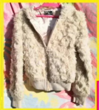 PLUMIFEROS/ABRIGOS/CAZADORAS:1X3€
