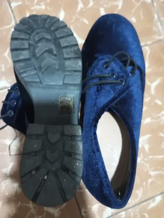 Zapatos azules de terciopelo talla 38.5