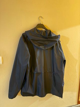 Chaqueta impermeable Quechua azul hombre