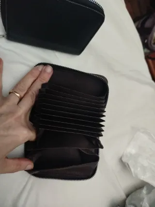 Monederos mujer (negro, marrón, rojo)