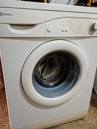 LAVADORA BALAY de 6 kilos y 600 rpm Clase A