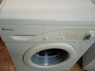 LAVADORA BALAY de 6 kilos y 600 rpm Clase A