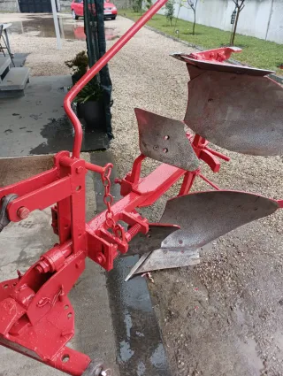 Arado para tractor pequeño