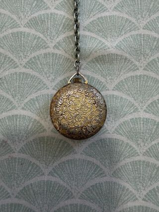 Reloj de bolsillo con cadena