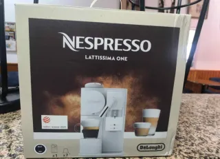 Cafetera Nespresso Lattissima One