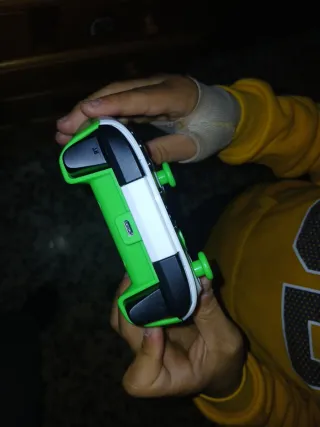 Mando Xbox Blanco y Verde