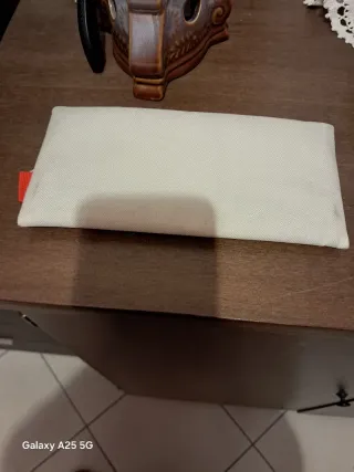 Bustina multiuso rossa e bianca con coccinella